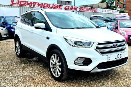 Ford Kuga TITANIUM EDITION..1 PREVIOUS OWNER.5 MAIN DEALER SERVICES..APPLE CAR PLAY 