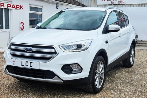 Ford Kuga TITANIUM EDITION..1 PREVIOUS OWNER.5 MAIN DEALER SERVICES..APPLE CAR PLAY  3