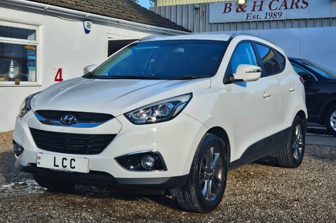 Hyundai ix35 GDI SE.. 6 SERVICES.. HEATED FRONT AND REAR SEATS..  5