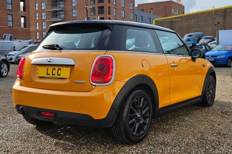 Mini Hatch COOPER.. MAIN DEALER SERVICES.. £20 ROAD TAX.. STUNNING COLOUR  8