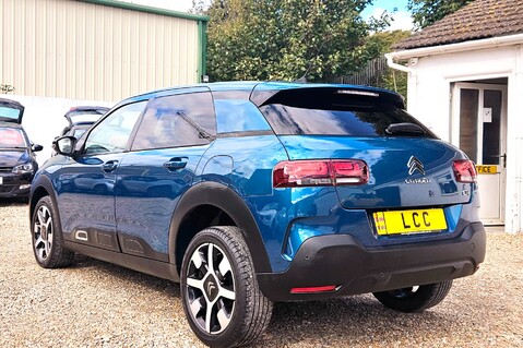 Citroen C4 Cactus BLUEHDI FLAIR S/S… 1 PREVIOUS OWNER.. 5 MAIN DEALER SERVICES 6