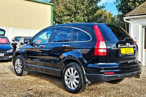 Honda CR-V I-VTEC ES-T. AUTOMATIC. 6 MAIN DEALER SERVICES.. 1 PREVIOUS OWNER..  6