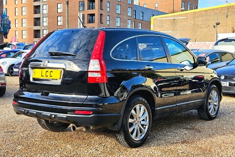 Honda CR-V I-VTEC ES-T. AUTOMATIC. 6 MAIN DEALER SERVICES.. 1 PREVIOUS OWNER..  11