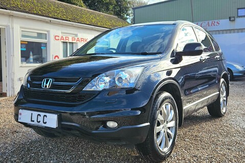 Honda CR-V I-VTEC ES-T. AUTOMATIC. 6 MAIN DEALER SERVICES.. 1 PREVIOUS OWNER..  17