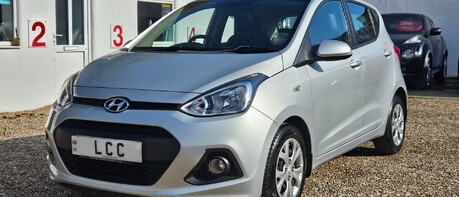 Hyundai i10 SE.. 1 PREVIOUS OWNER.. £35 ROAD TAX  10 SERVICES! 1