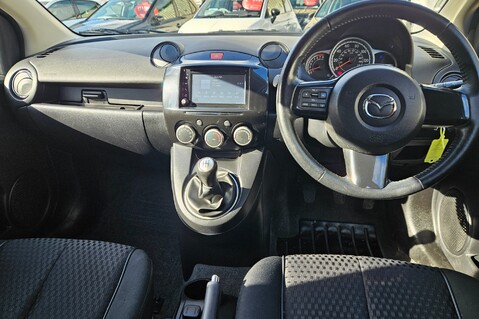 Mazda 2 SPORT VENTURE EDITION.. £35 ROAD TAX.. 7 SERVICES! 4