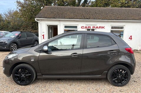 Mazda 2 SPORT VENTURE EDITION.. £35 ROAD TAX.. 7 SERVICES! 7