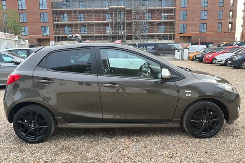 Mazda 2 SPORT VENTURE EDITION.. £35 ROAD TAX.. 7 SERVICES! 2