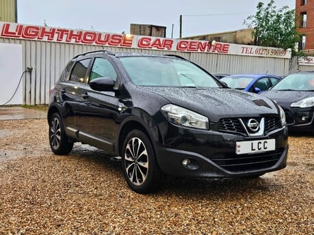 Nissan Qashqai 360.. 1 PREVIOUS OWNER.. MAIN DEALER SERVICE..GLASS ROOF..SAT NAV 