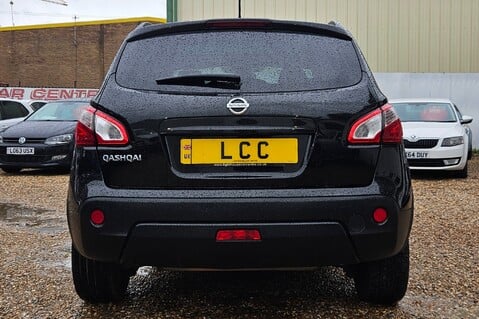 Nissan Qashqai 360.. 1 PREVIOUS OWNER.. MAIN DEALER SERVICE..GLASS ROOF..SAT NAV  7