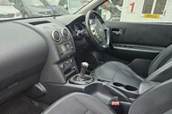 Nissan Qashqai 360.. 1 PREVIOUS OWNER.. MAIN DEALER SERVICE..GLASS ROOF..SAT NAV  14