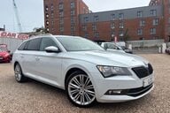 Skoda Superb SE TSI AUTOMATIC. 1 PREVIOUS KEEPER.. APPLE PLAY.. 5 MAIN DEALER SERVICE 1