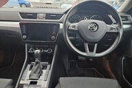 Skoda Superb SE TSI AUTOMATIC. 1 PREVIOUS KEEPER.. APPLE PLAY.. MAIN DEALER SERVICE 17