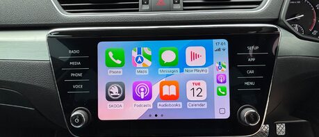 Skoda Superb SE TSI AUTOMATIC. 1 PREVIOUS KEEPER.. APPLE PLAY.. 5 MAIN DEALER SERVICE 1