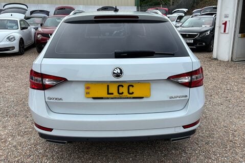 Skoda Superb SE TSI AUTOMATIC. 1 PREVIOUS KEEPER.. APPLE PLAY.. 5 MAIN DEALER SERVICE 3