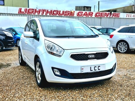 Kia Venga 3 SAT NAV.. AUTOMATIC... SUN ROOF.. REVERSING CAMERA..SERVICE HISTORY.. 