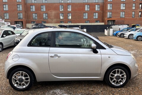 Fiat 500 POP..ELECTRIC SUNROOF..14 SERVICES INCLUDING CAMBELT CHANGE..LOW MILEAGE 4