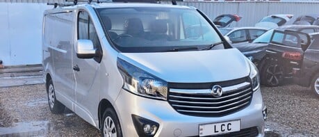 Vauxhall Vivaro L1H1 2700 SPORTIVE CDTI BITURBO S/S..NO VAT.. 5 SERVICES.. 1PREVIOUS KEEPER 1