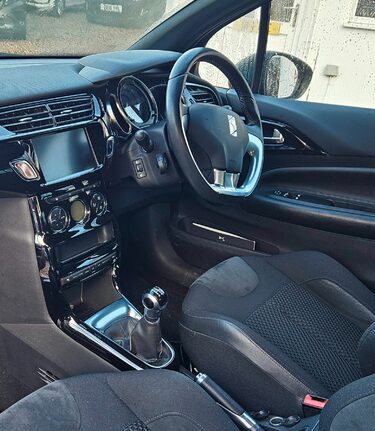DS DS 3 PURETECH ELEGANCE S/S.. ONLY ONE OWNER FROM NEW.. 5 SERVICES.. £20 TAX ! 3