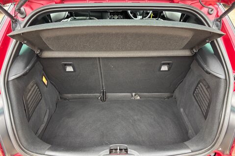 DS DS 3 PURETECH ELEGANCE S/S..ONLY 1 OWNER.. 5 SERVICES.. £20 TAX ! APPLE CAR PLAY 19