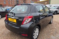 Toyota Yaris VVT-I TR.. AUTOMATIC.. 1 PREVIOUS OWNER.. 11 SERVICES.. £35 ROAD TAX  17