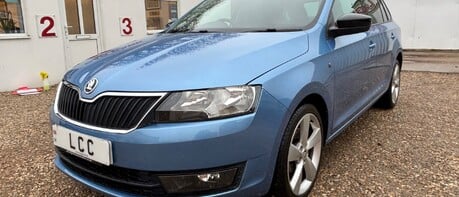 Skoda Rapid SPACEBACK SE SPORT GREENTECH TSI AUTOMATIC.. 9 MAIN DEALER SERVICES 1