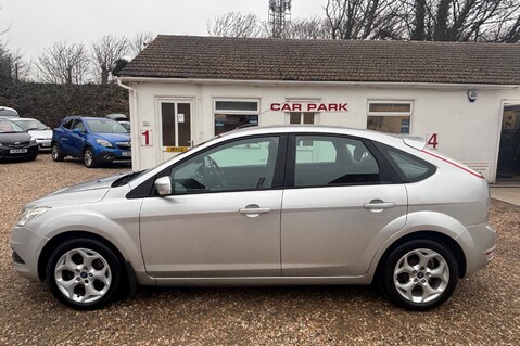 Ford Focus SPORT TDCI..9 SERVICES,LOOK !! ONLY £35:00 ROAD TAX  8