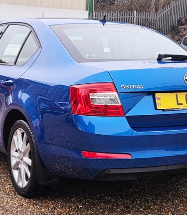 Skoda Octavia 1.4 ELEGANCE TSI £35 ROAD TAX!  SAT NAV! 3