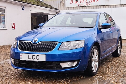 Skoda Octavia 1.4 ELEGANCE TSI £35 ROAD TAX!  SAT NAV! 3