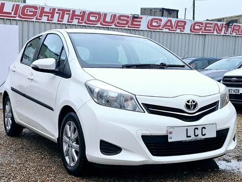 Toyota Yaris 1.3 VVT-I TR AUTOMATIC! £35 ROAD TAX!