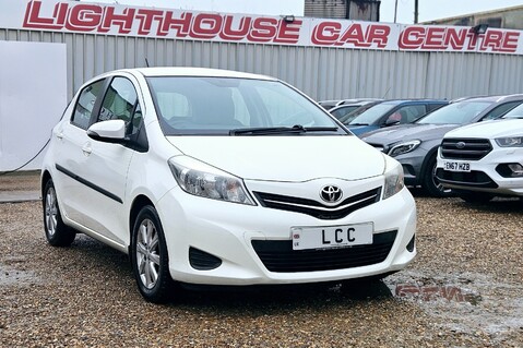 Toyota Yaris 1.3 VVT-I TR AUTOMATIC! £35 ROAD TAX! 8