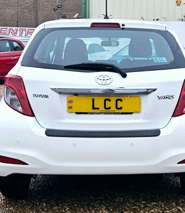 Toyota Yaris 1.3 VVT-I TR AUTOMATIC! £35 ROAD TAX! 3