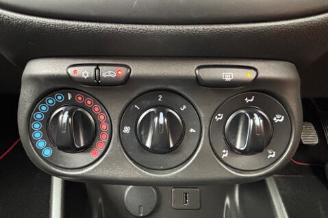 Vauxhall Corsa 1.4 STING ECOFLEX 7 SERVICES! £35 ROAD TAX! AIR CON..CRUISE CONTROL.LOW INS 25