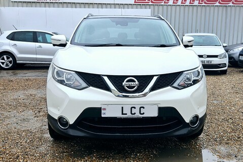 Nissan Qashqai N-CONNECTA DIG-T 5 SERVICES!  50 MPG! 2