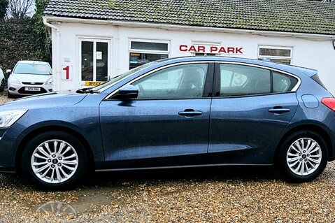 Ford Focus TITANIUM 1.0T EcoBoost.. 58MPG! SAT NAV! BLUETOOTH! 4