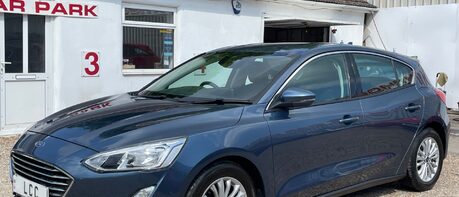 Ford Focus TITANIUM 1.0T ECOBOOST.. 58MPG..SAT NAV..BLUETOOTH..FORD SYNC.. 3 SERVICES. 1