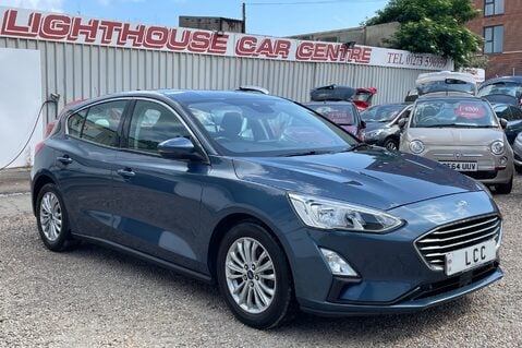 Ford Focus TITANIUM 1.0T EcoBoost.. 58MPG..SAT NAV..BLUETOOTH..FORD SYNC.. 3 SERVICES 1