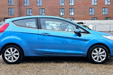 Ford Fiesta ZETEC 16V.. AUTOMATIC.. 13 SERVICES.. 1 PREVIOUS OWNER..  3