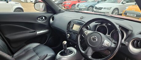 Nissan Juke KURO.. 12 MAIN DEALER SERVICES.. 1 PREVIOUS KEEPER.. REVERSING CAMERA 1