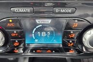 Nissan Juke KURO.. 12 MAIN DEALER SERVICES.. 1 PREVIOUS KEEPER.. REVERSING CAMERA 17