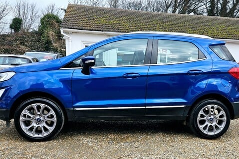 Ford Ecosport TITANIUM.. 5 SERVICES.. LEATHER SEATS.. REVERSING CAMERA 6