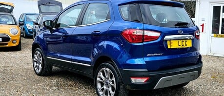 Ford Ecosport TITANIUM.. 5 SERVICES.. LEATHER SEATS.. REVERSING CAMERA 1