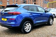 Hyundai TUCSON GDI SE NAV.. 5 MAIN DEALER SERVICES.. 1 PREVIOUS KEEPER.. REVERSING CAMERA 3