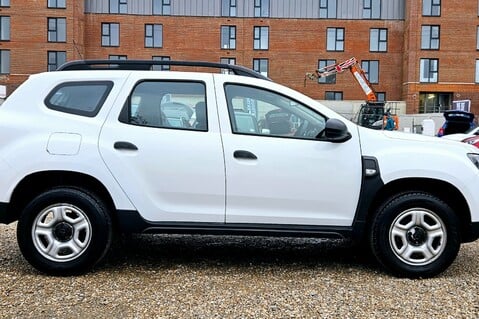 Dacia Duster ESSENTIAL SCE.. 5 SERVICES.. 1 PREVIOUS KEEPER.. 2