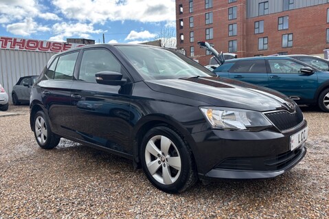 Skoda Fabia SE TSI.. SERVICE HISTORY INCLUDING CAMBELT CHANGE..1 PREVIOUS KEEPER 1