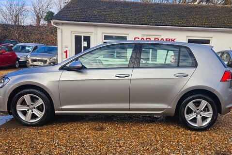 Volkswagen Golf MATCH EDITION TDI BMT..9 SERVICES.. HEATED SEATS..NO ROAD TAX..  5