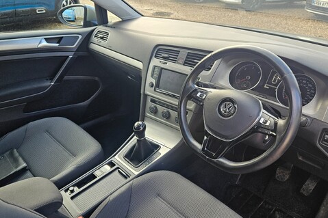 Volkswagen Golf MATCH EDITION TDI BMT..9 SERVICES.. HEATED SEATS..NO ROAD TAX..  10