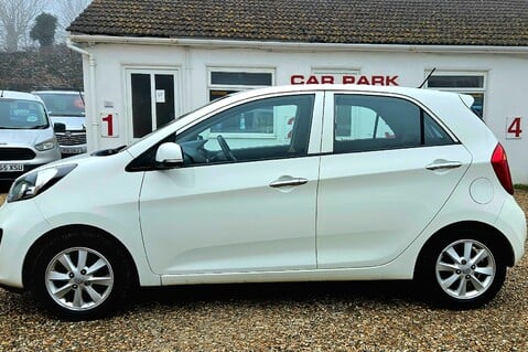 Kia Picanto 2.AUTOMATIC.11 SERVICES/5 MAIN DEALER.1 PREVIOUS KEEPER.LOW INSURANCE GROUP 5