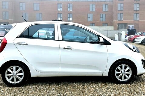 Kia Picanto 2.AUTOMATIC.11 SERVICES/5 MAIN DEALER.1 PREVIOUS KEEPER.LOW INSURANCE GROUP 11