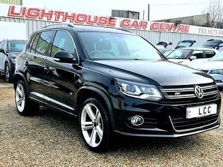 Volkswagen Tiguan R LINE TDI BLUEMOTION TECH 4MOTION AUTOMATIC  6 SERVICES.. A/C..SAT NAV